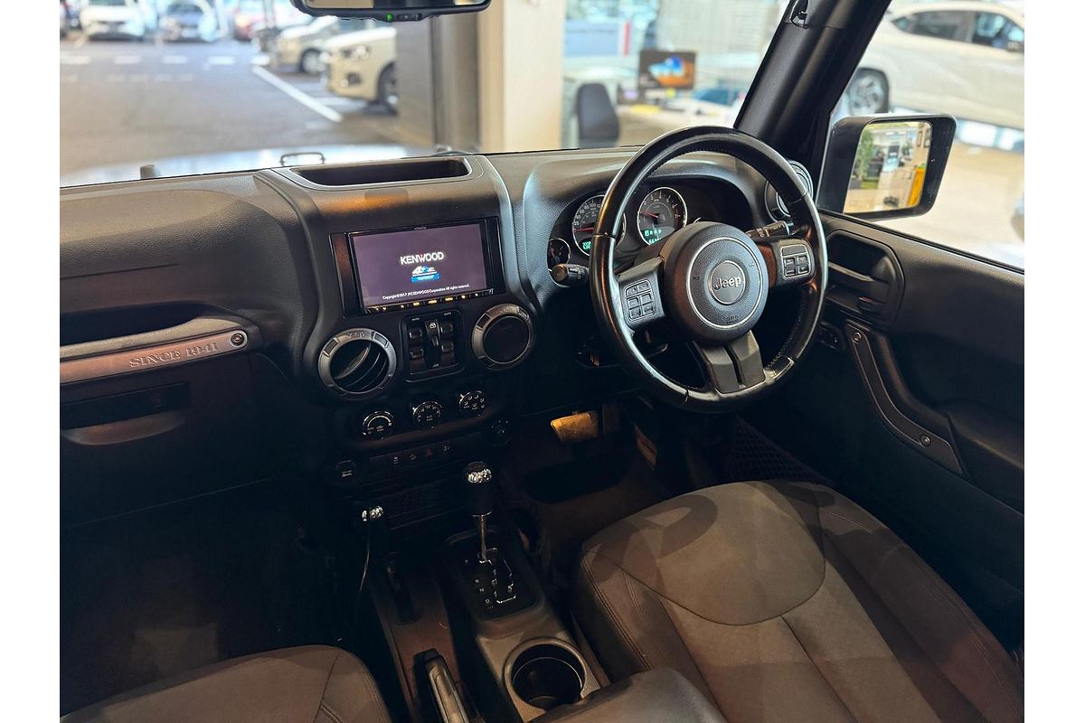2017 Jeep Wrangler Unlimited Sport JK
