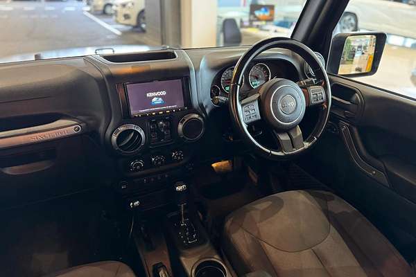 2017 Jeep Wrangler Unlimited Sport JK