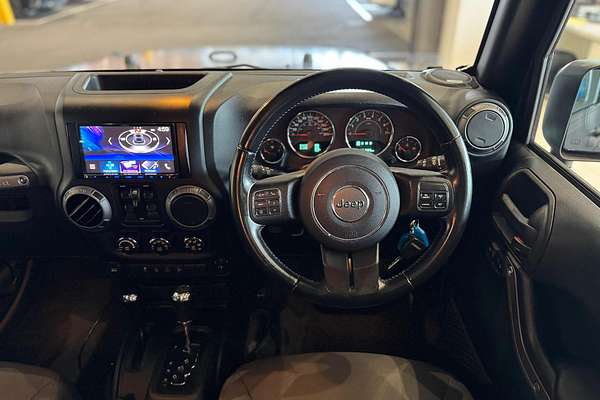 2017 Jeep Wrangler Unlimited Sport JK