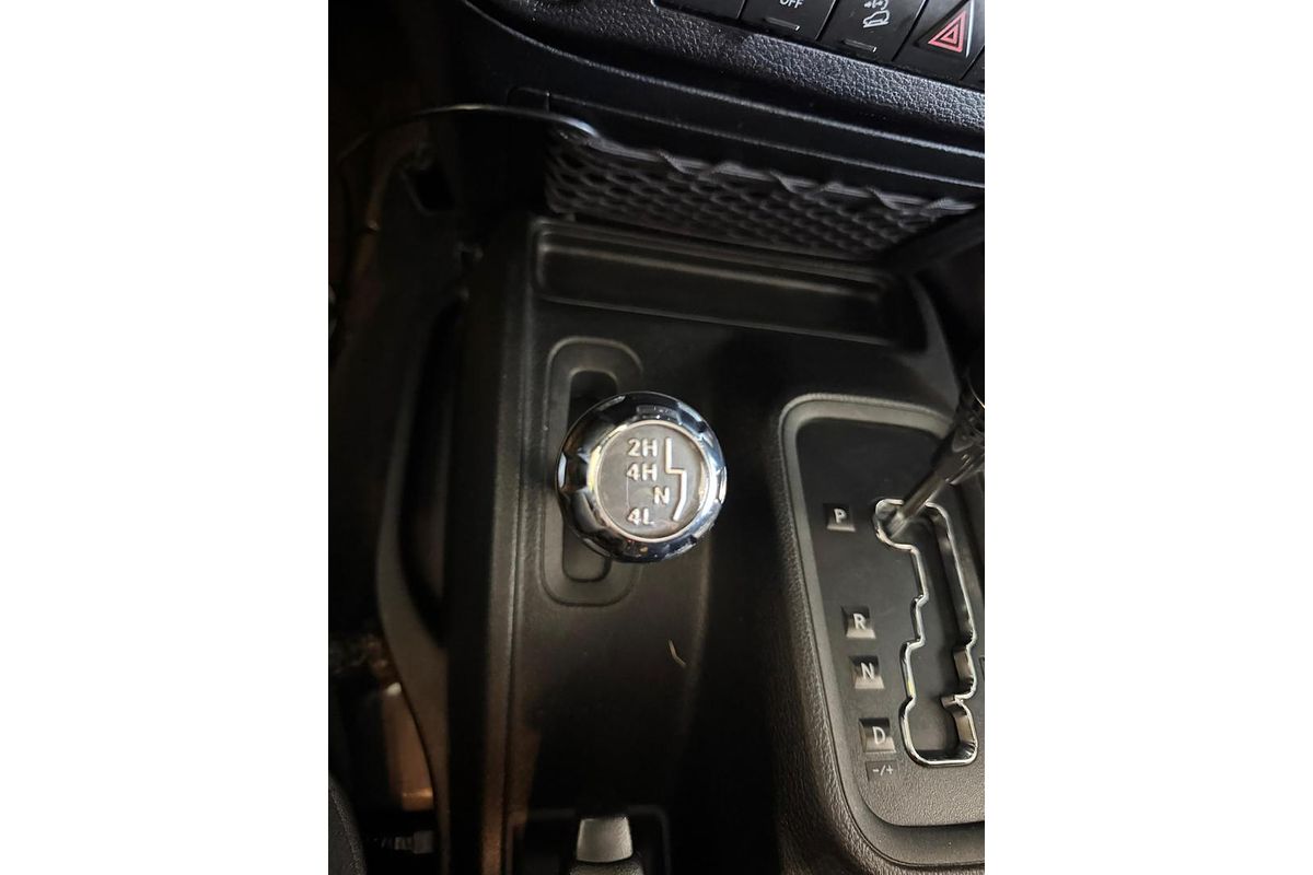 2017 Jeep Wrangler Unlimited Sport JK