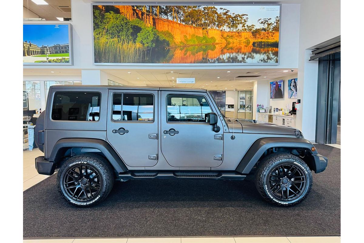 2017 Jeep Wrangler Unlimited Sport JK