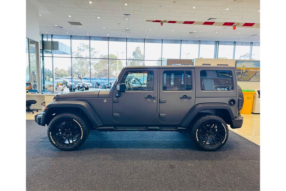 2017 Jeep Wrangler Unlimited Sport JK