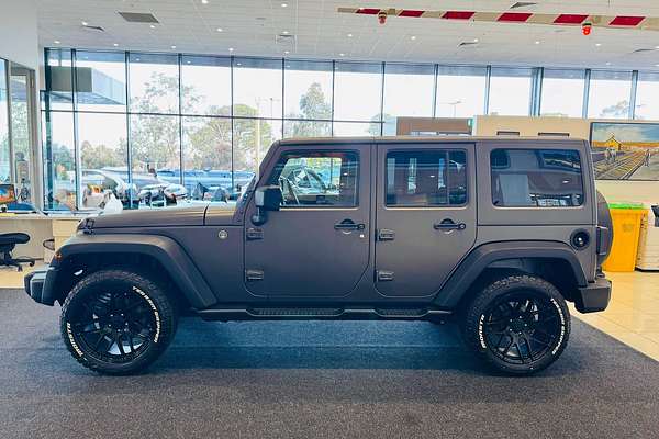 2017 Jeep Wrangler Unlimited Sport JK