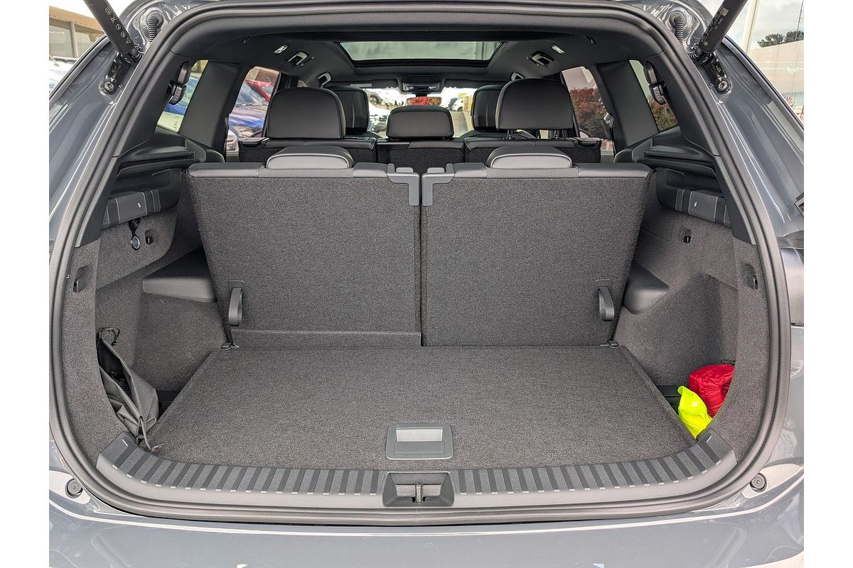 2025 Volkswagen Tayron 195TSI R-Line R4