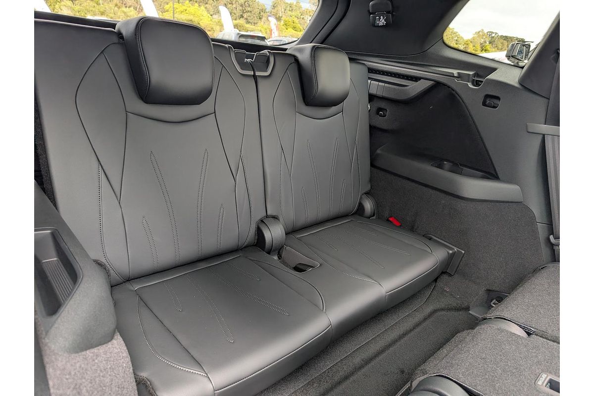 2025 Volkswagen Tayron 195TSI R-Line R4