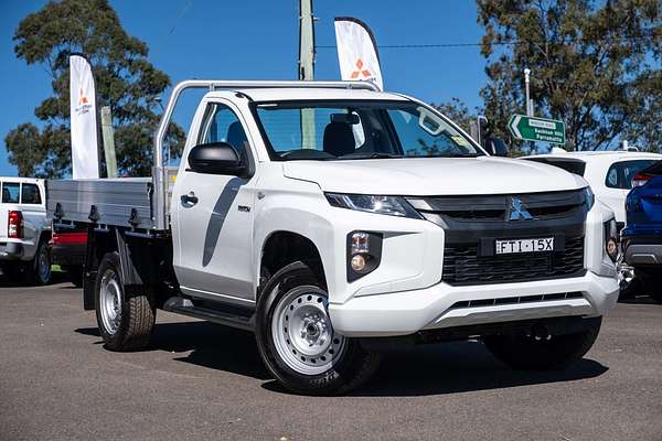 2025 Mitsubishi Triton GLX MV 4X4