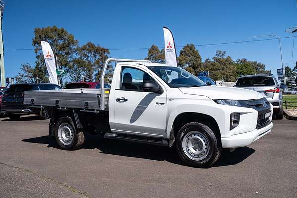 2025 Mitsubishi Triton GLX MV 4X4