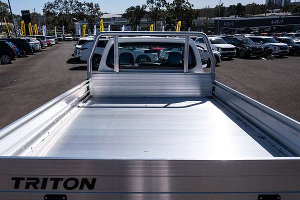 2025 Mitsubishi Triton GLX MV 4X4