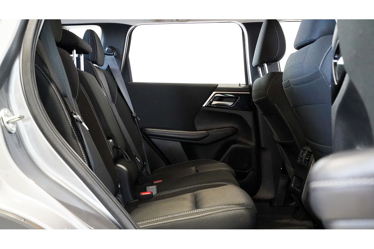 2023 Mitsubishi Outlander ES ZM