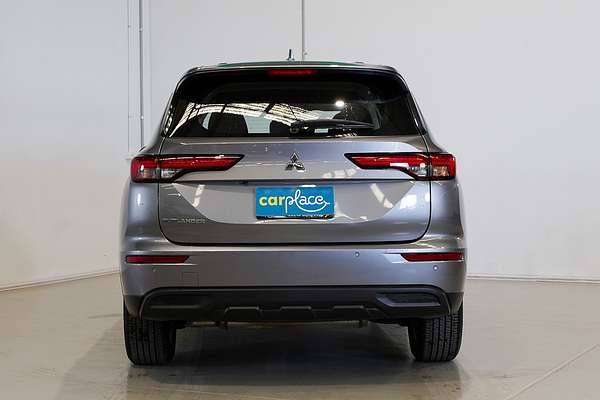 2023 Mitsubishi Outlander ES ZM