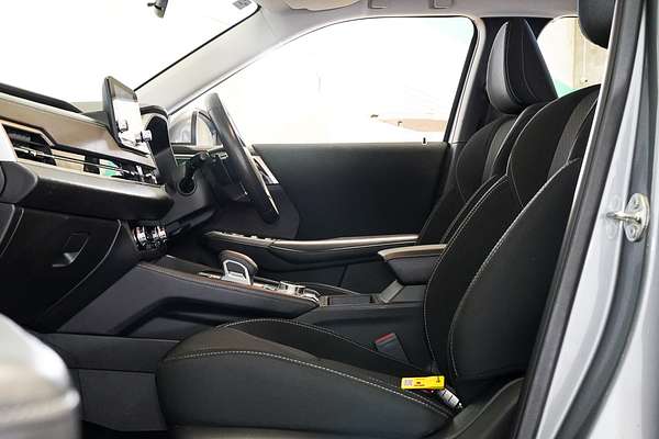 2023 Mitsubishi Outlander ES ZM