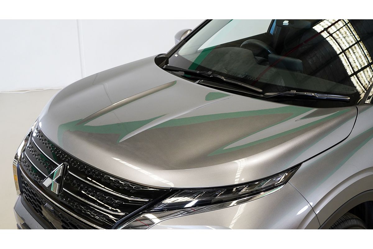 2023 Mitsubishi Outlander ES ZM