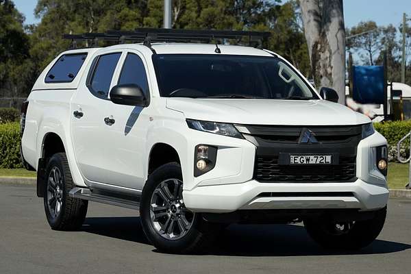 2019 Mitsubishi Triton GLX MR 4X4