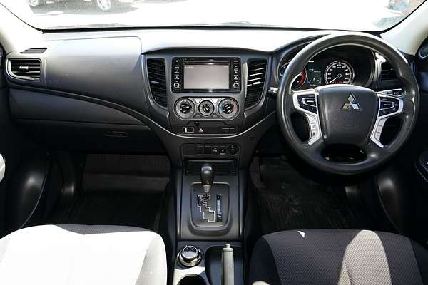 2019 Mitsubishi Triton GLX MR 4X4