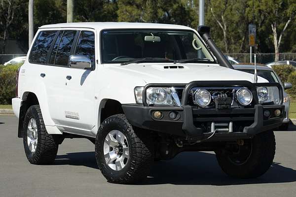 2013 Nissan Patrol ST Y61