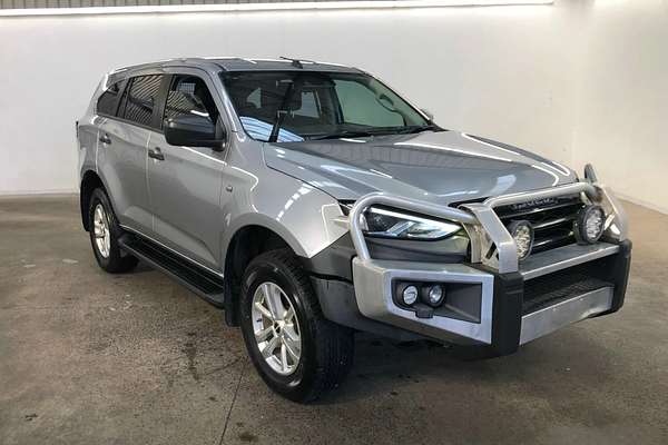 2022 Isuzu MU-X LS-M