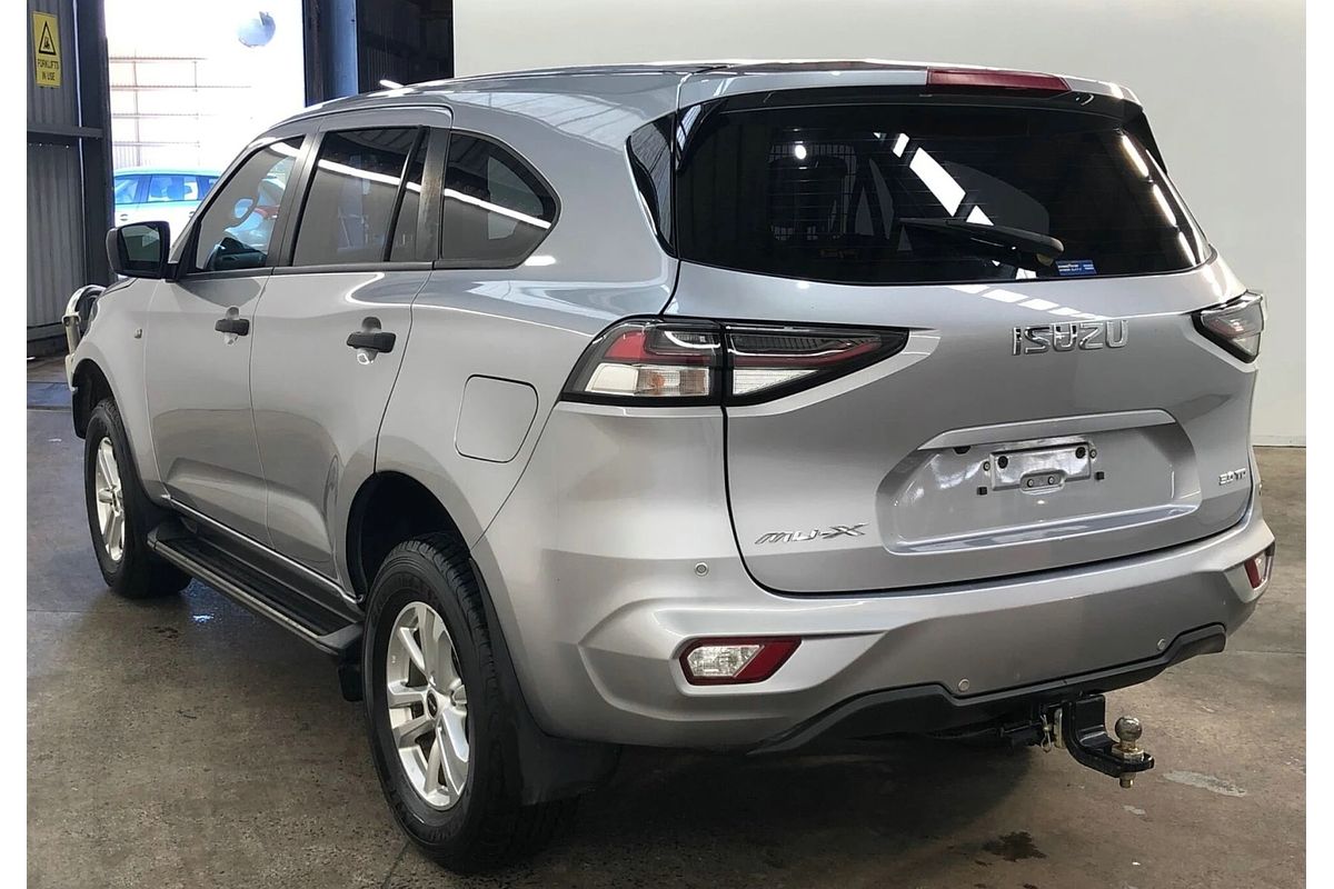 2022 Isuzu MU-X LS-M