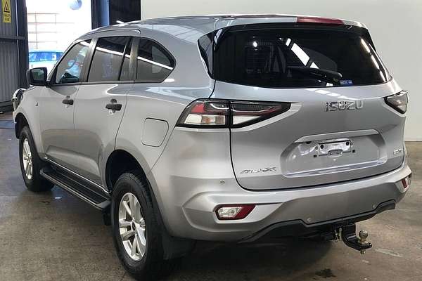 2022 Isuzu MU-X LS-M