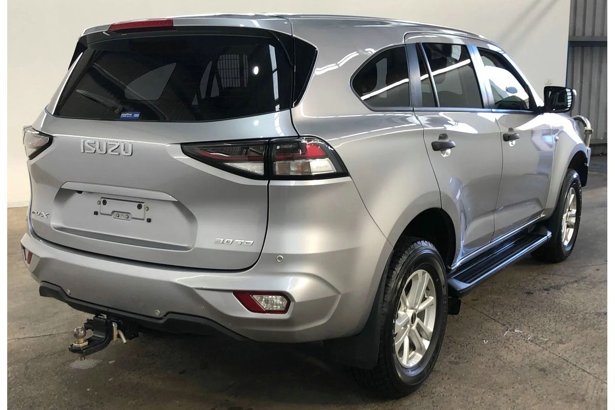 2022 Isuzu MU-X LS-M