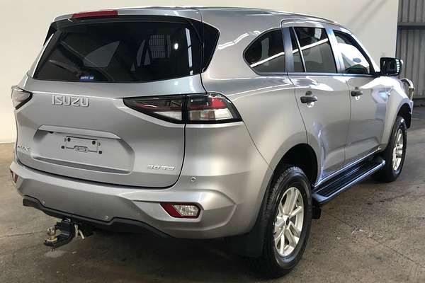 2022 Isuzu MU-X LS-M