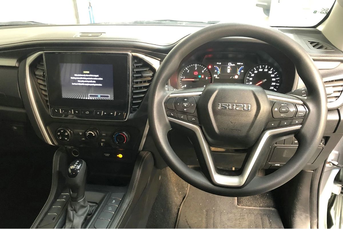 2022 Isuzu MU-X LS-M