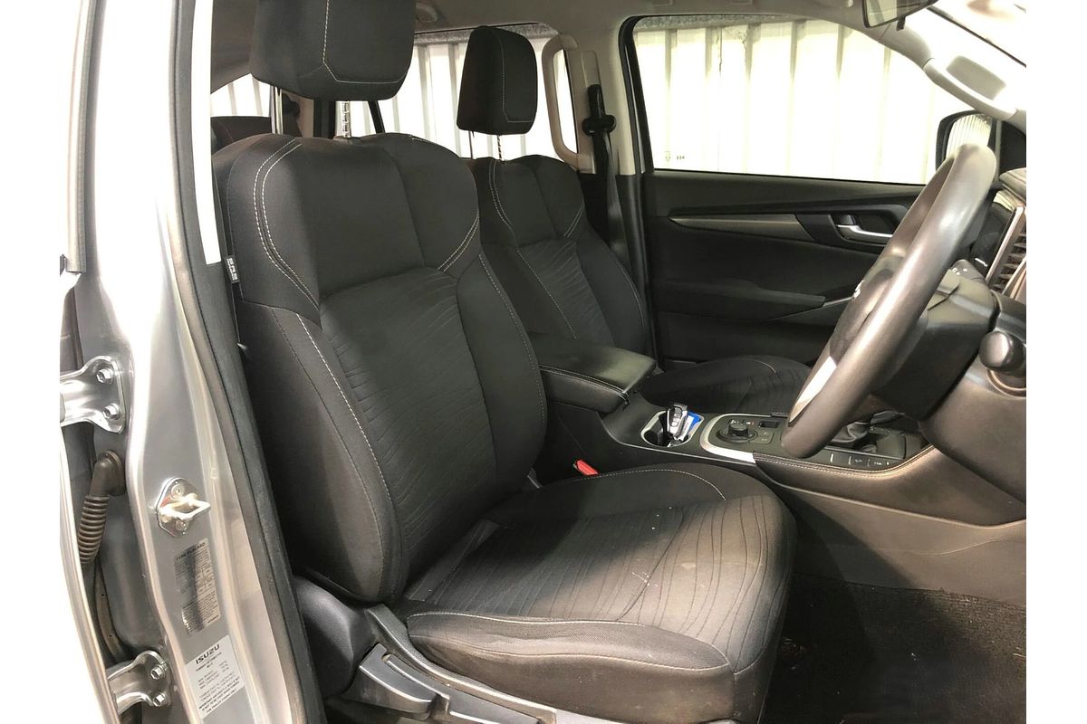 2022 Isuzu MU-X LS-M