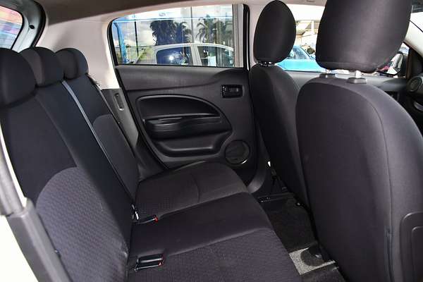2017 Mitsubishi Mirage ES LA