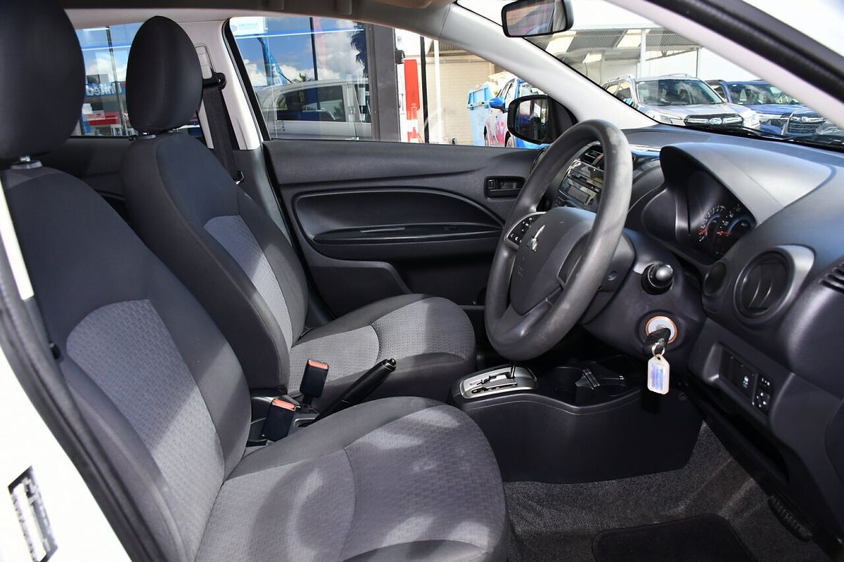 2017 Mitsubishi Mirage ES LA