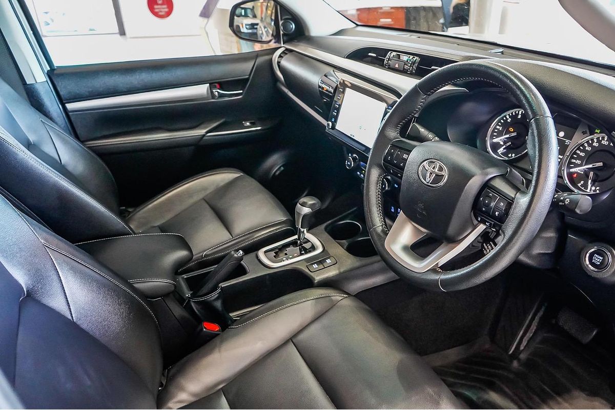 2021 Toyota Hilux SR5 GUN126R 4X4