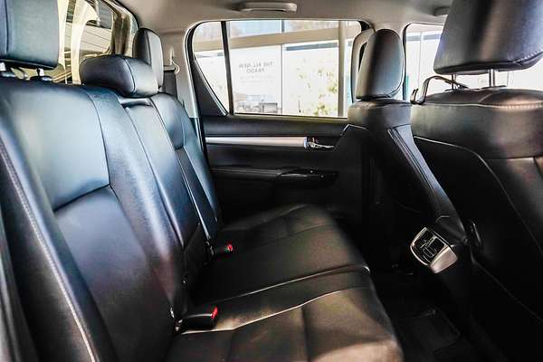 2021 Toyota Hilux SR5 GUN126R 4X4