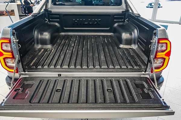 2021 Toyota Hilux SR5 GUN126R 4X4