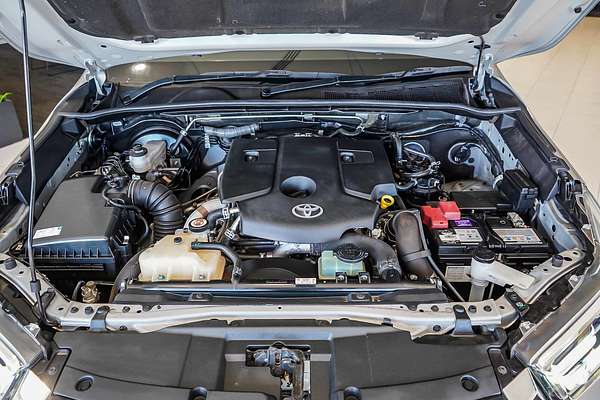 2021 Toyota Hilux SR5 GUN126R 4X4
