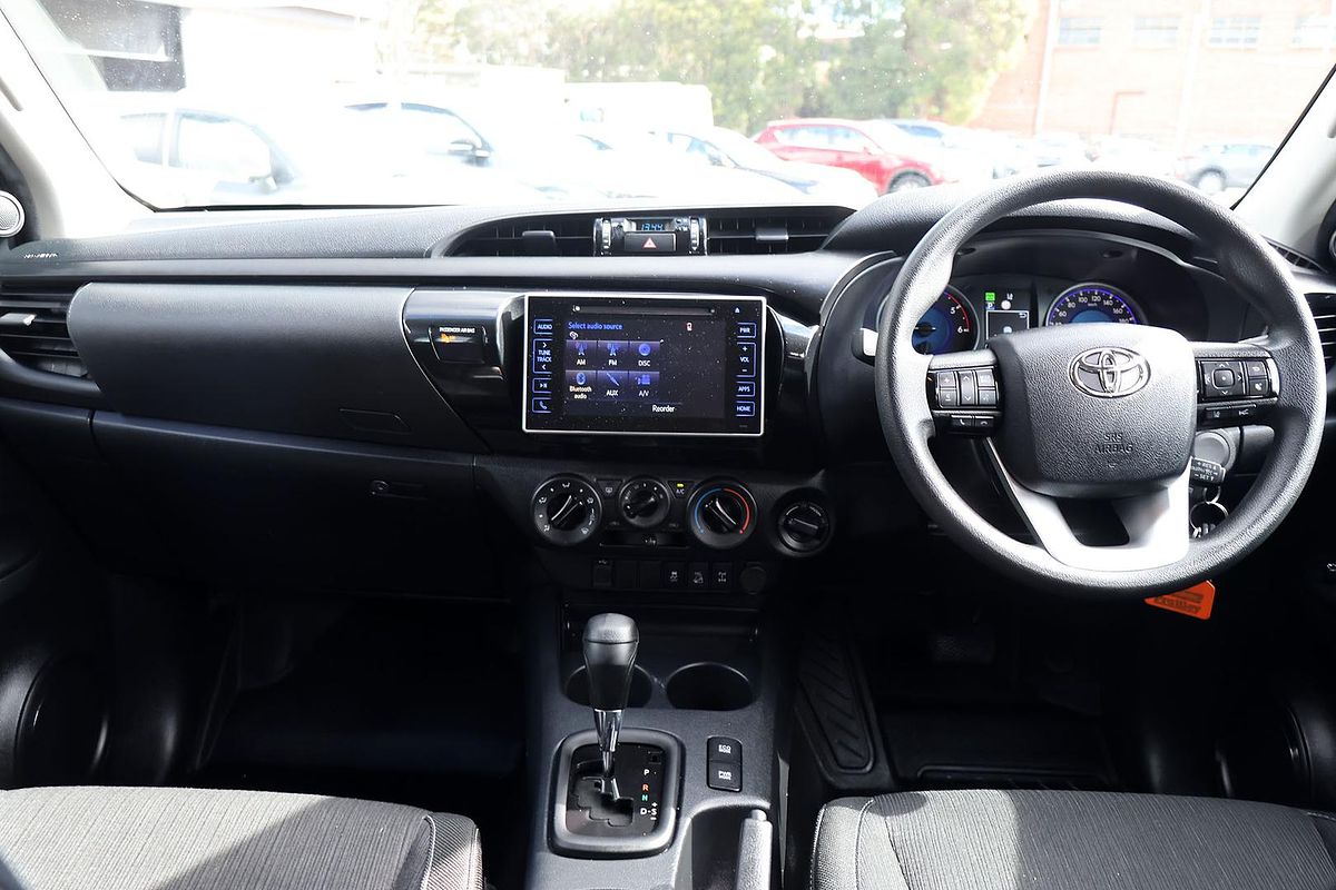 2019 Toyota Hilux SR GUN126R 4X4