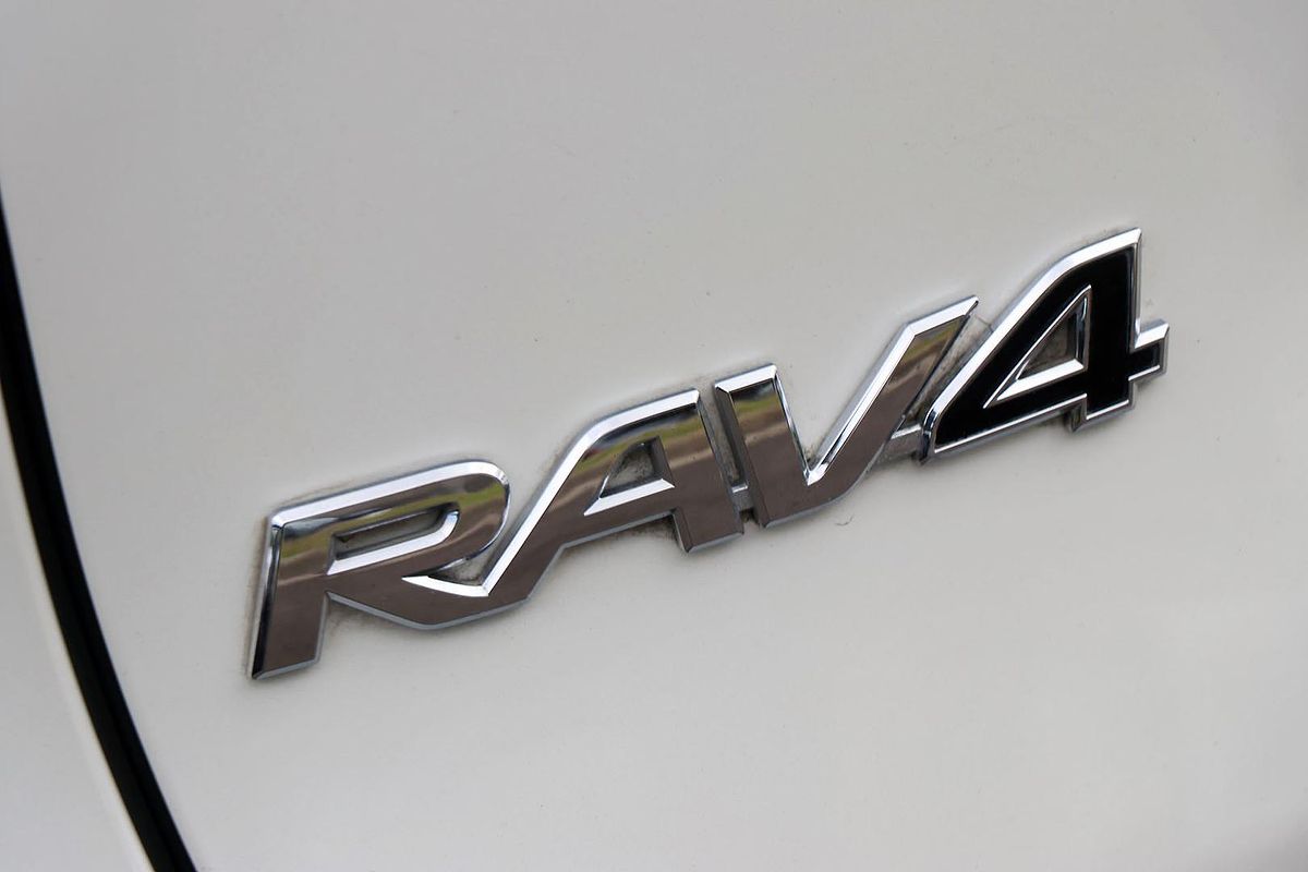 2020 Toyota RAV4 Cruiser AXAH54R