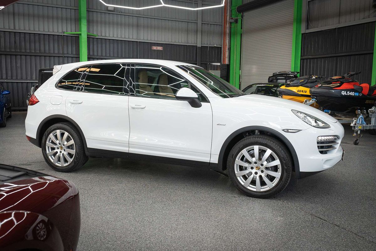 2014 Porsche Cayenne Diesel Platinum Edition 92A