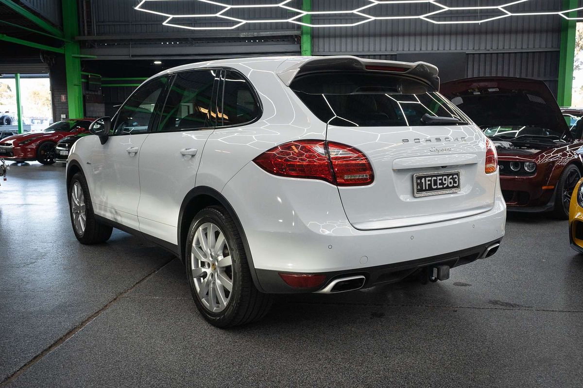 2014 Porsche Cayenne Diesel Platinum Edition 92A