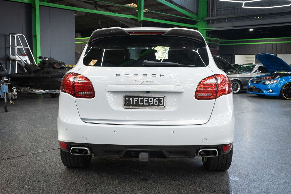 2014 Porsche Cayenne Diesel Platinum Edition 92A