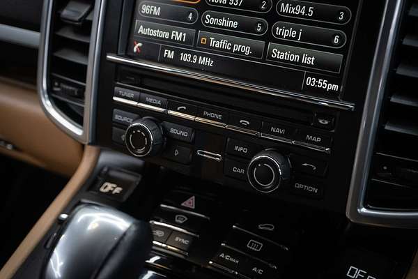 2014 Porsche Cayenne Diesel Platinum Edition 92A