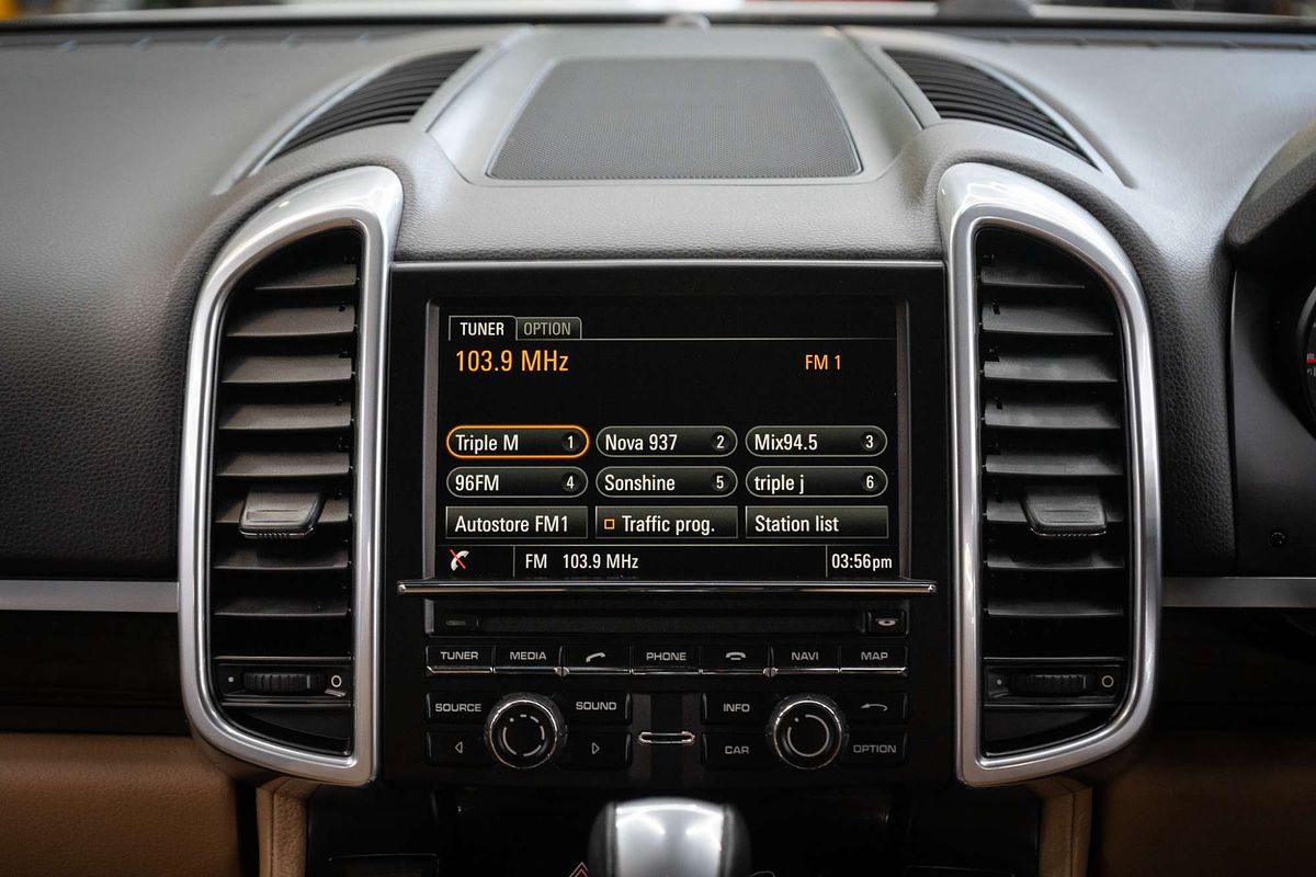 2014 Porsche Cayenne Diesel Platinum Edition 92A