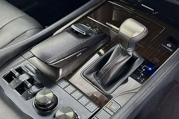 2019 Lexus LX LX450d VDJ201R