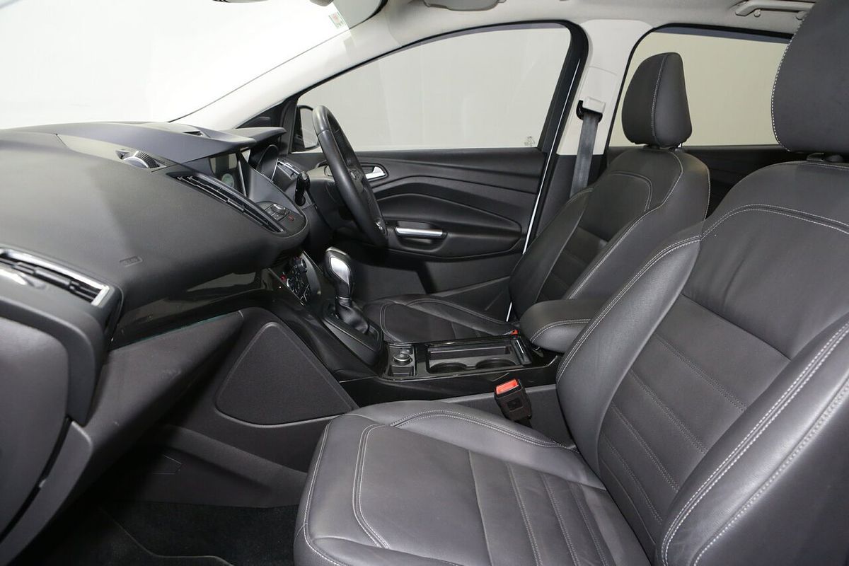 2019 Ford Escape Titanium ZG