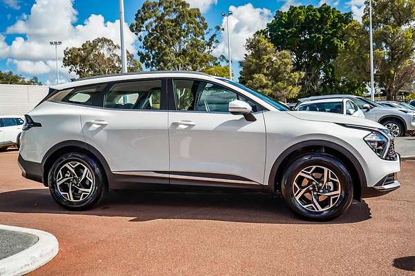 2024 Kia Sportage S NQ5