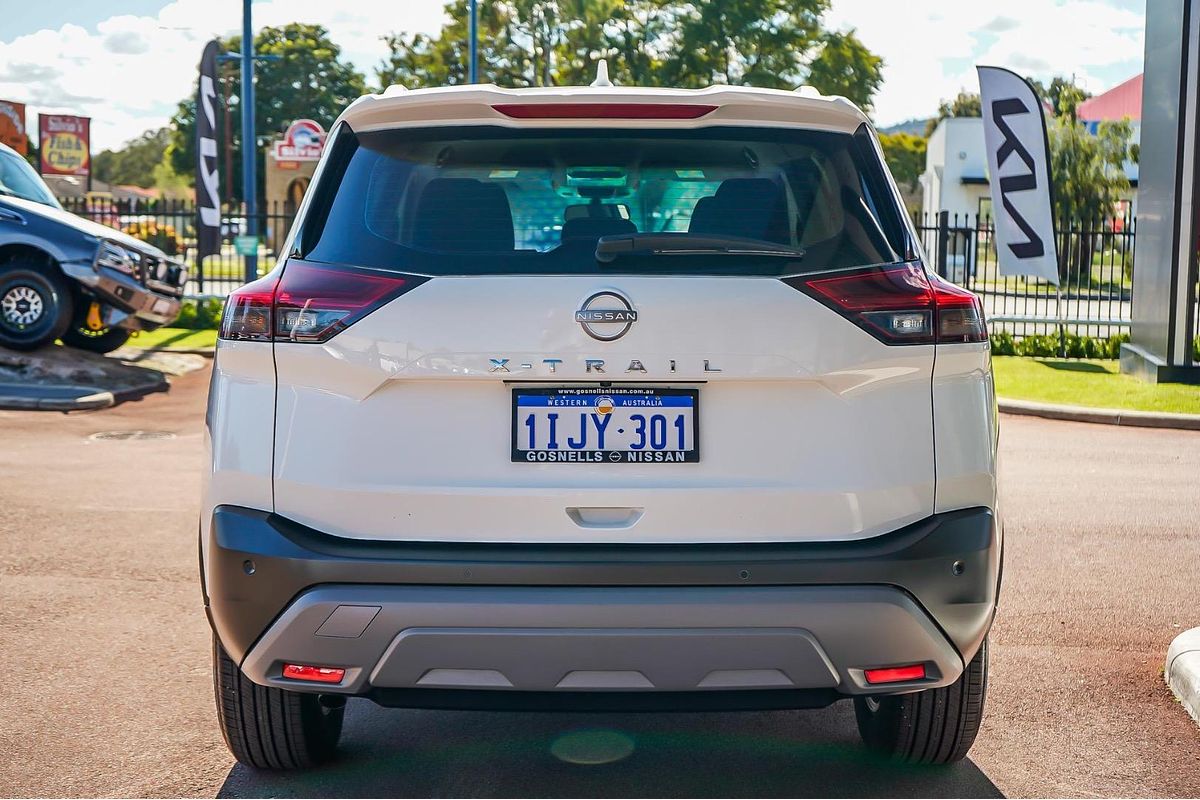 2024 Nissan X-TRAIL ST T33