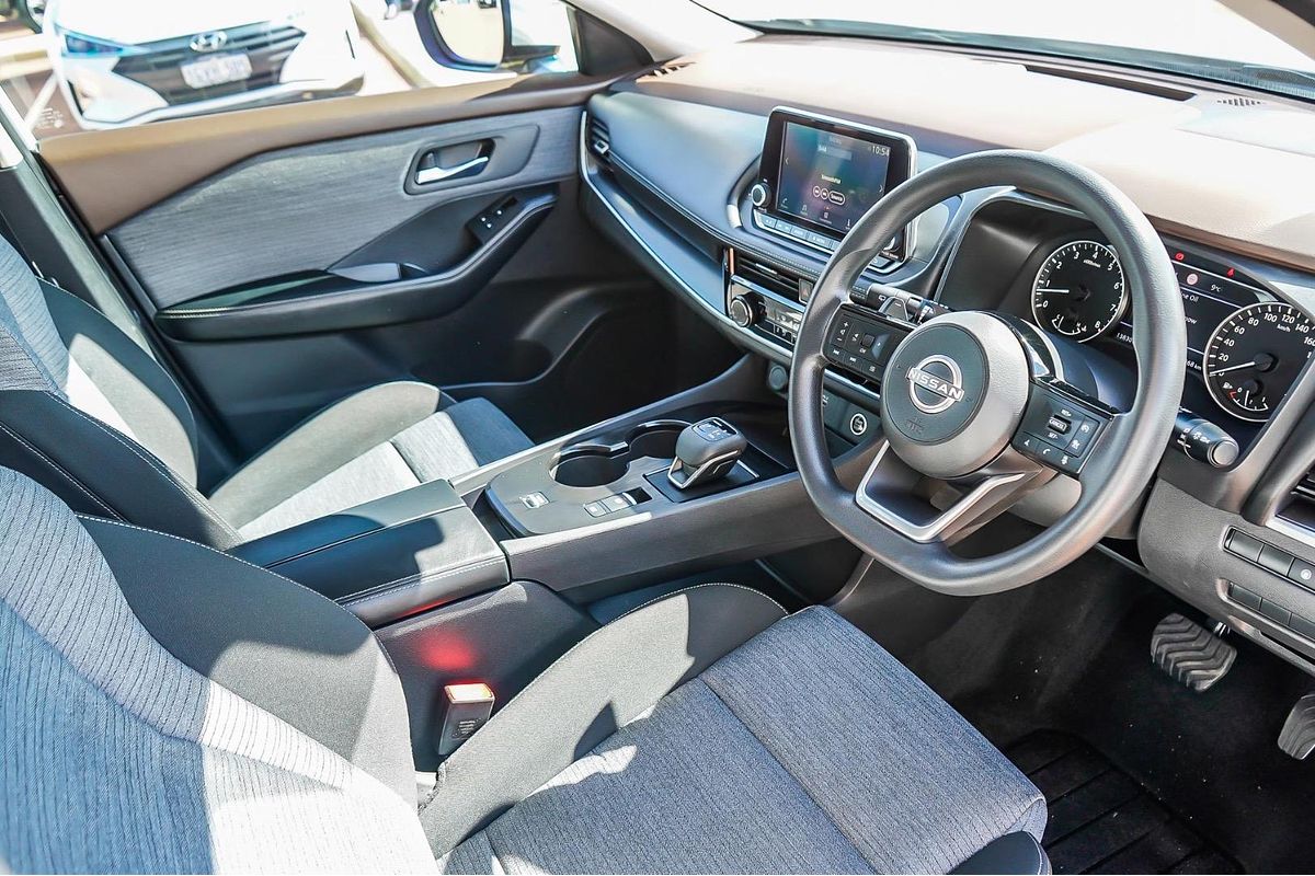 2024 Nissan X-TRAIL ST T33