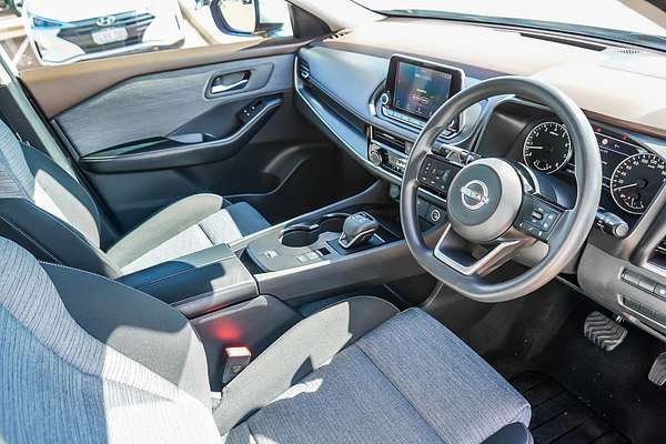 2024 Nissan X-TRAIL ST T33