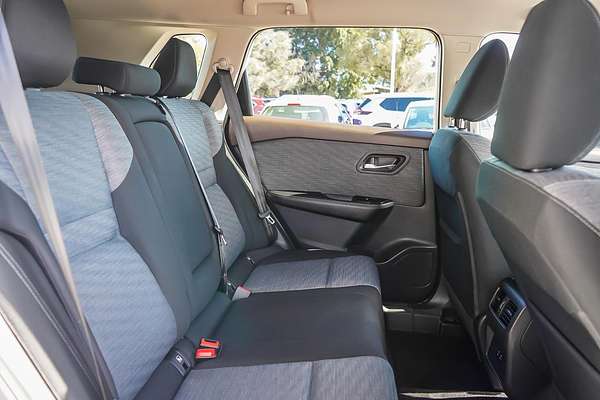 2024 Nissan X-TRAIL ST T33