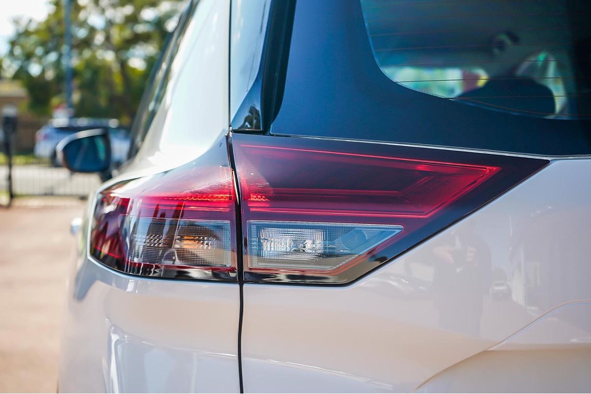 2024 Nissan X-TRAIL ST T33