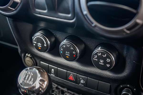 2013 Jeep Wrangler Sport JK