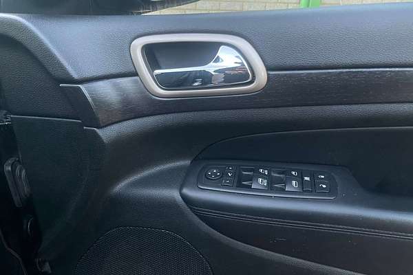 2013 Jeep Grand Cherokee Laredo WK