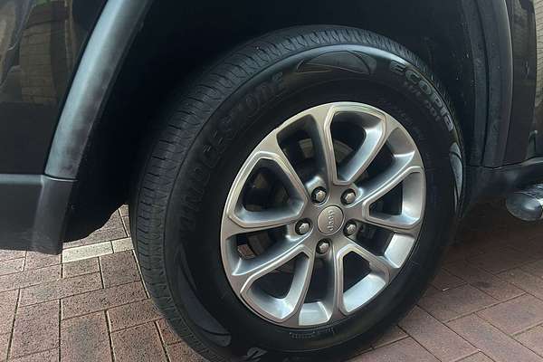 2013 Jeep Grand Cherokee Laredo WK